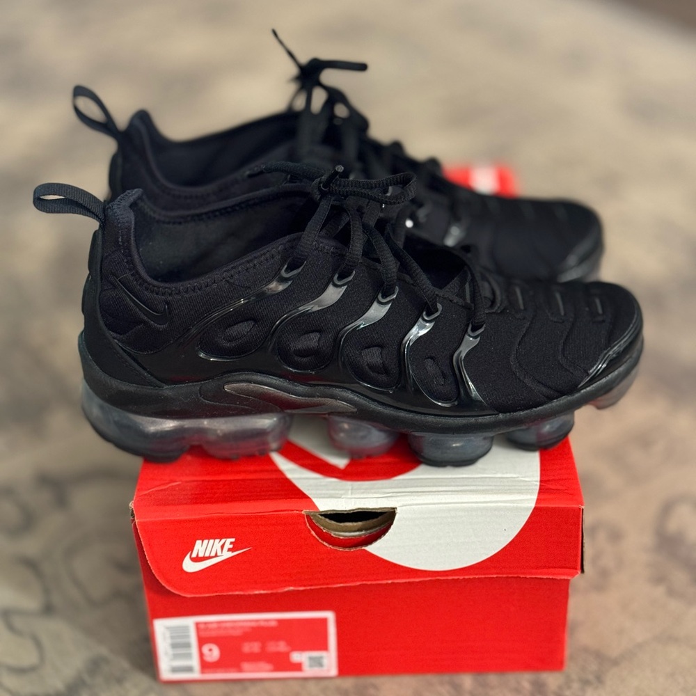 Nike Black VaporMax